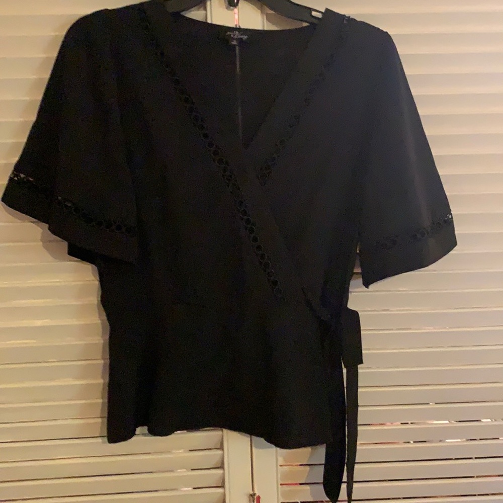 Black shirt